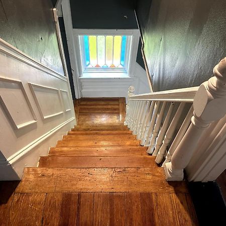 Villa 1 Ridgeway Avenue Providence Exterior foto